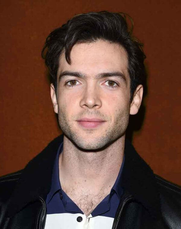 Ethan Peck is STAR TREK: DISCOVERY's Spock - STARBURST Magazine